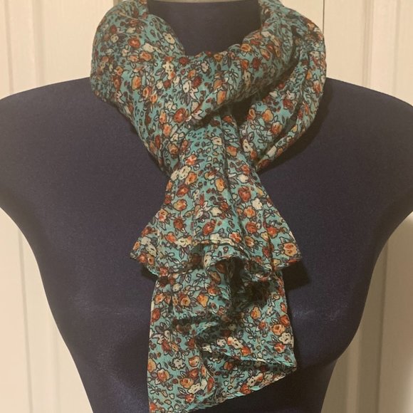 Two Beautiful Casual Wear Scarves/Wraps [2 FOR 1] - Picture 9 of 10